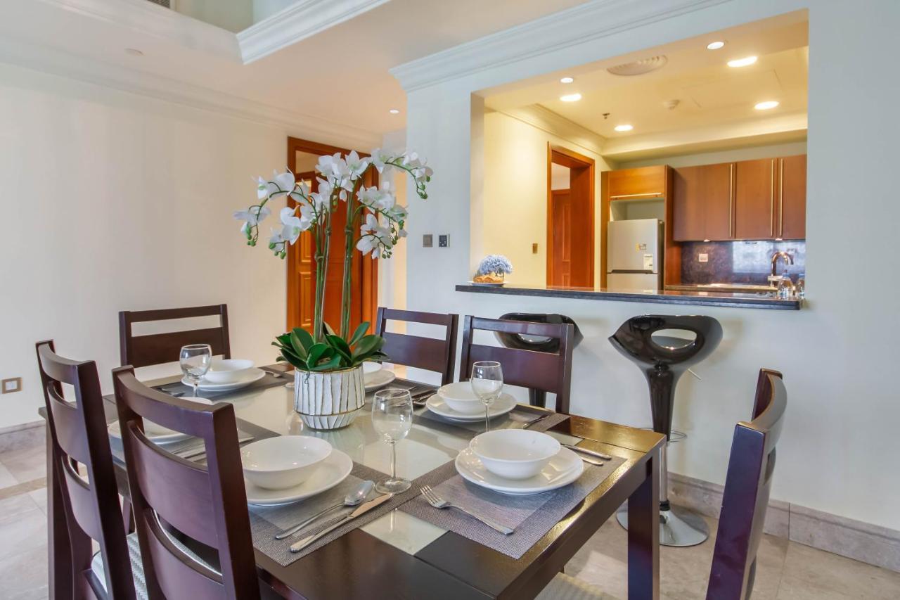 Bespoke Holiday Homes - Palm Jumeirah- 1 Bedroom Fairmont North Residence Дубай Экстерьер фото