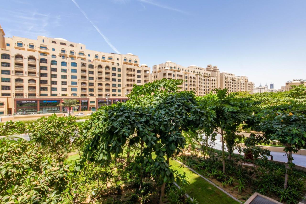 Bespoke Holiday Homes - Palm Jumeirah- 1 Bedroom Fairmont North Residence Дубай Экстерьер фото